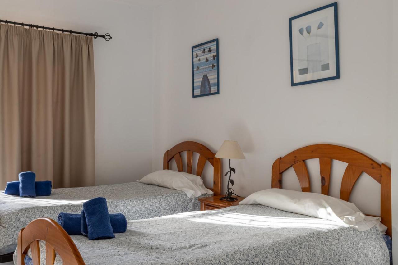 Las Flores 5 - Large Townhouse Nerja Exterior photo
