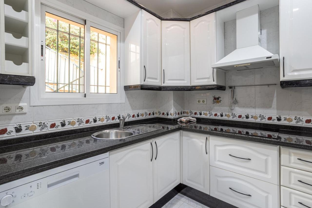 Las Flores 5 - Large Townhouse Nerja Exterior photo