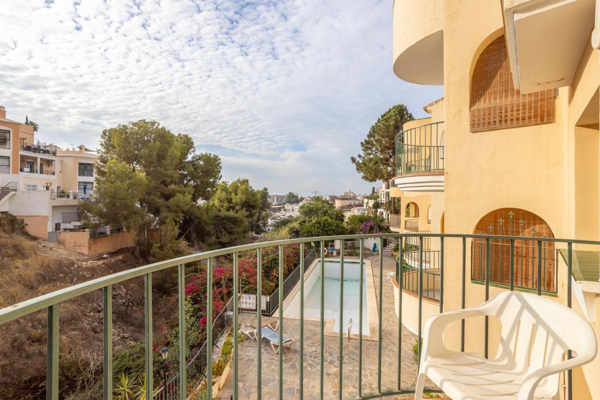 Las Flores 5 - Large Townhouse Nerja Exterior photo